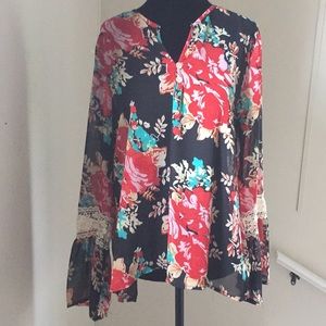 🆕 California Moonrise Floral Top